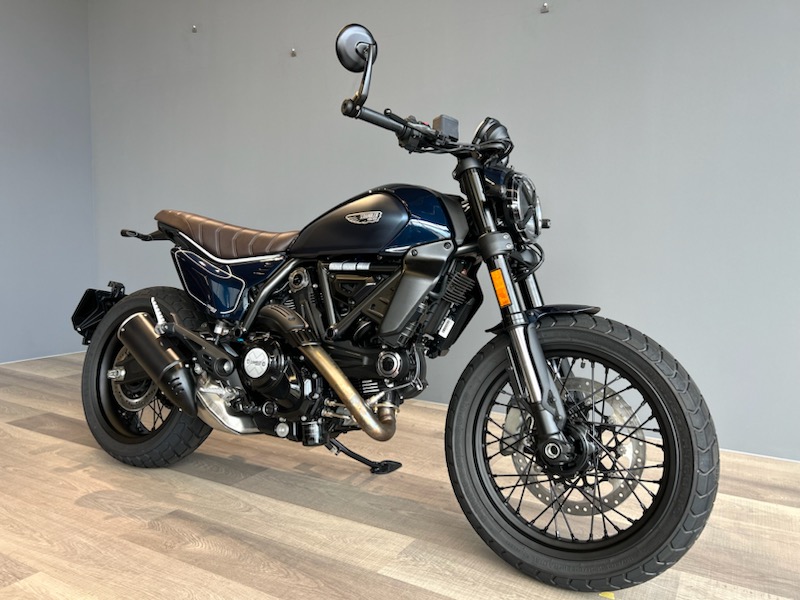 Scrambler Nightshift 即納車両 特別低金利ファイナンスサポートモデル | GOODWOOD PREMIUM MARKET