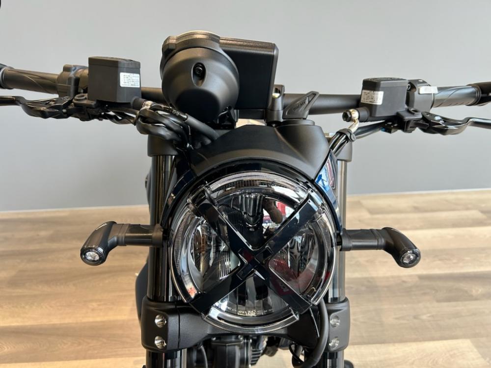Scrambler Nightshift 即納車両 | GOODWOOD PREMIUM MARKET